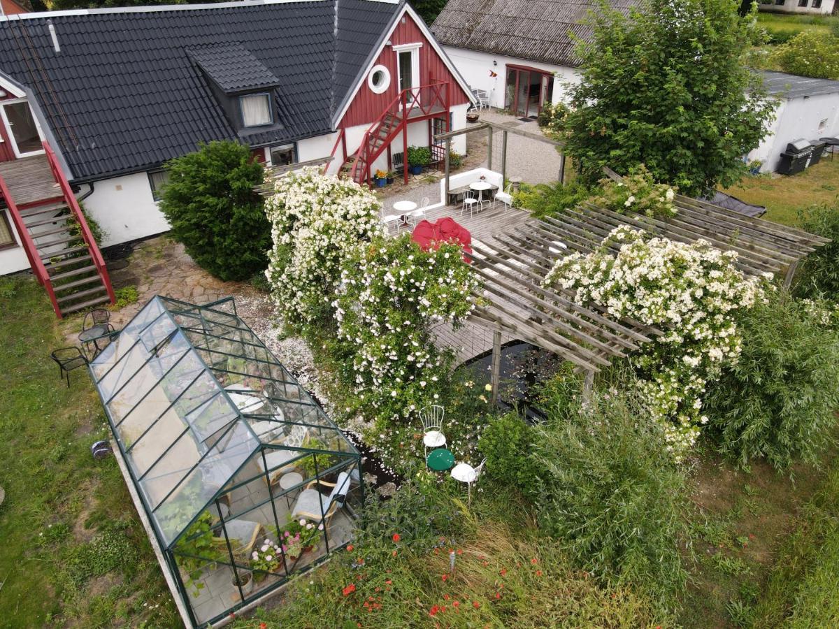 Löderup Peppinge Bed & Breakfast المظهر الخارجي الصورة
